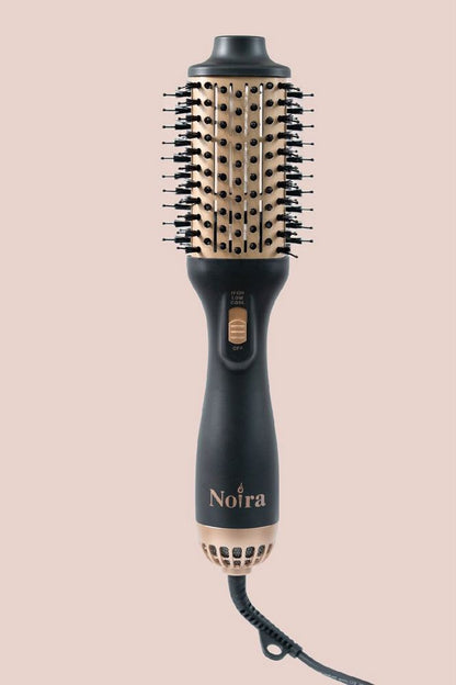 Noira hot air brush style & volume